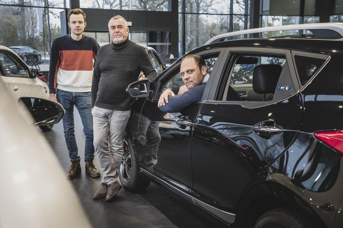 Kevin Carrebrouck, Geert Vanneste en Pieter Voet van Edrive. (foto Olaf Verhaeghe)