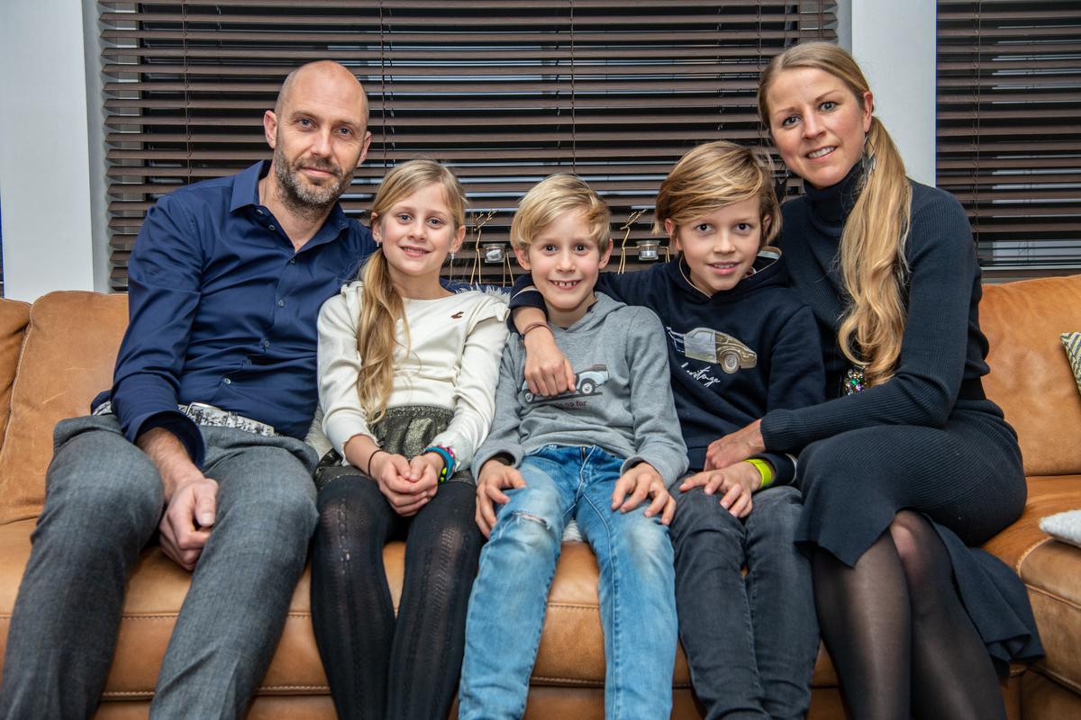 Lot Decock met echtgenoot Michael en hun drie kinderen.©Frank Meurisse Frank Meurisse