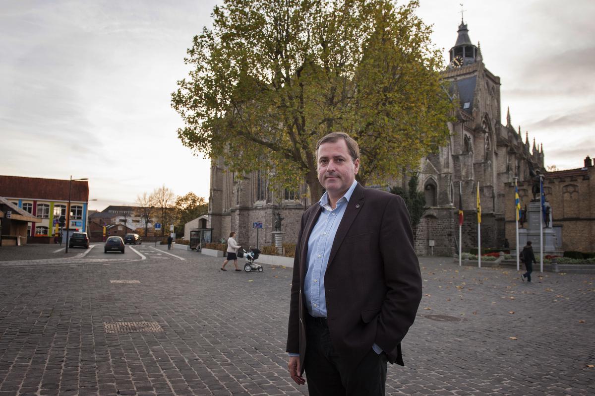 De Poperingse burgemeester Christof Dejaegher is de West-Vlaamse mandatenkampioen.©Michael Depestele