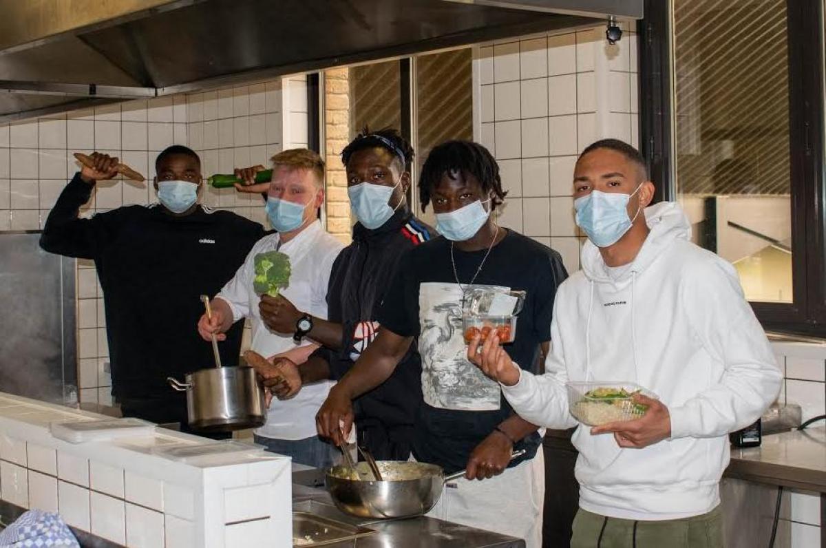 Ook voetballers moeten hun eigen potje leren koken.© Cercle Brugge