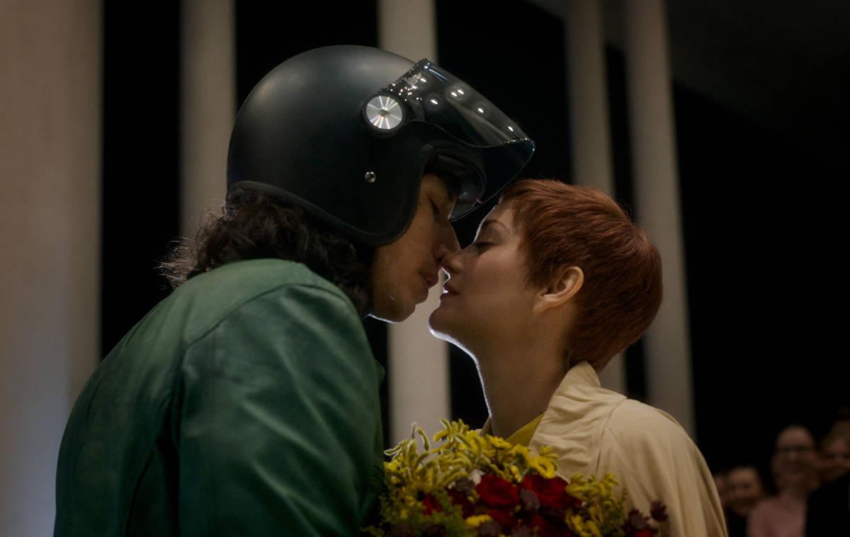 Adam Driver en Marion Cotillard spelen de hoofdrollen in de film. (gf)