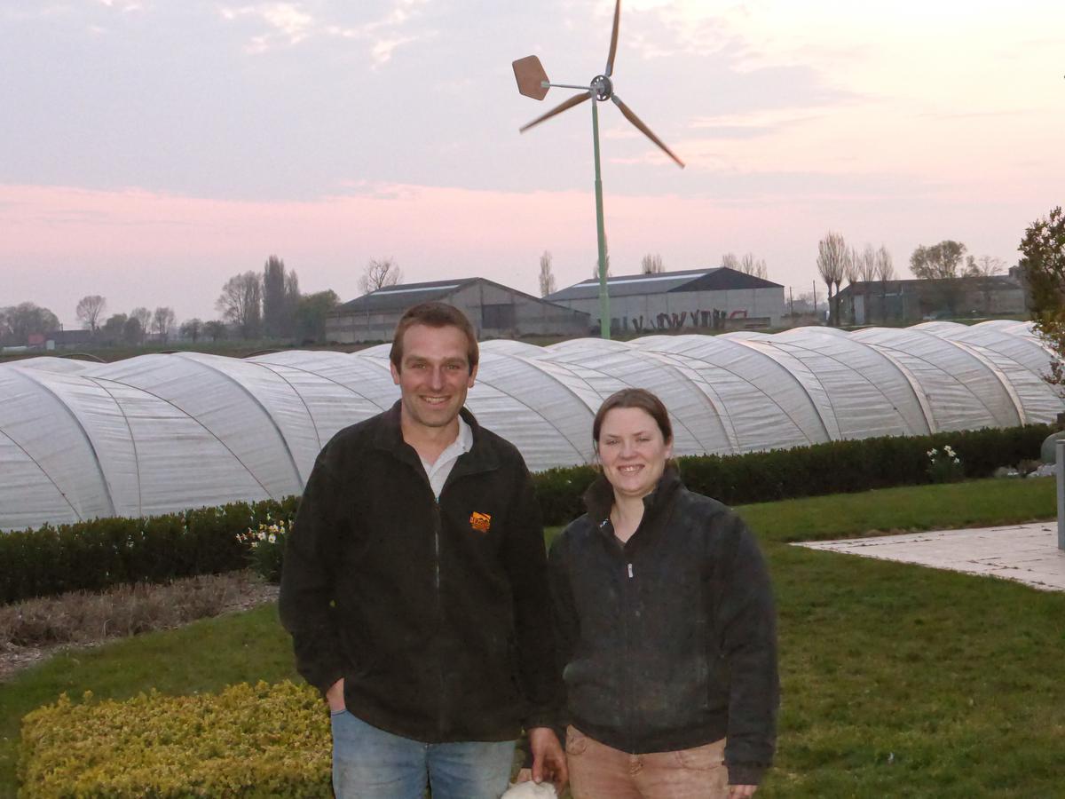 De familie Cornette is bijzonder tevreden met hun eigen windmolen.© MDP