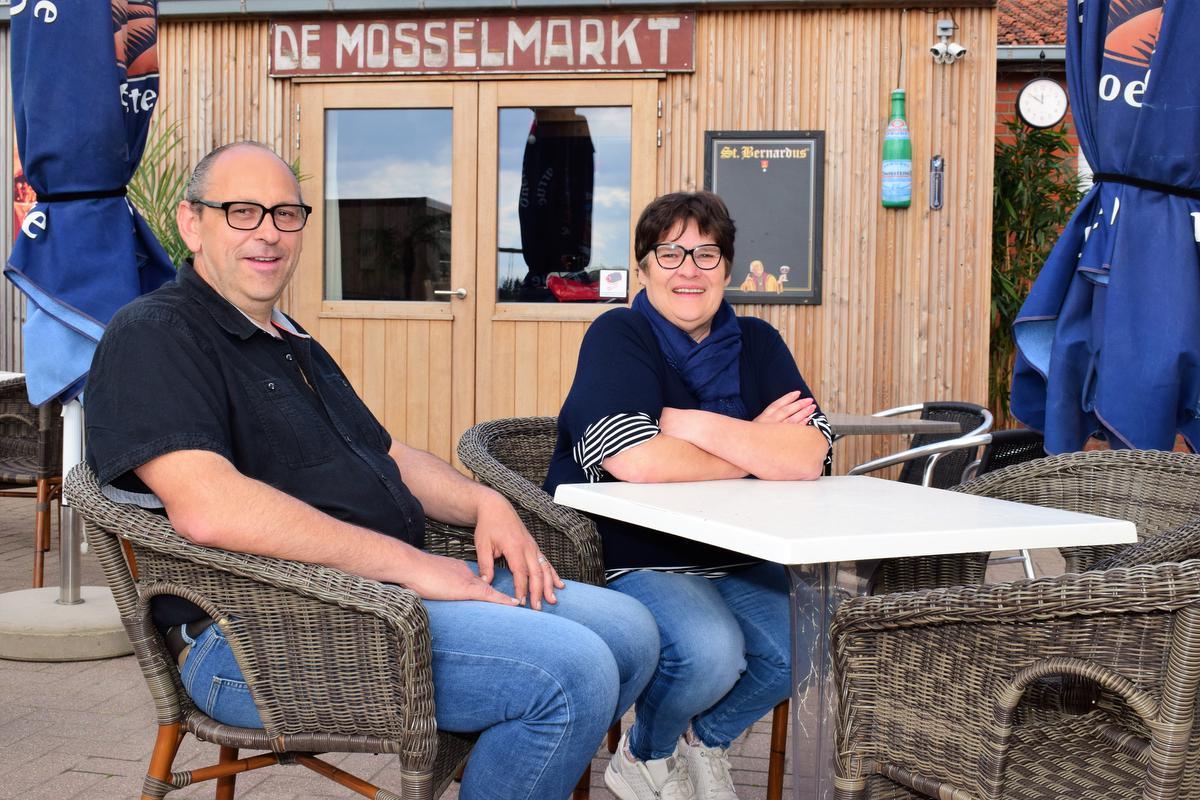 Uitbater Henk Deprez en echtgenote Marina Deleye hebben heel wat verwezenlijkt in deze tweede lockdown.© (Foto ZB)