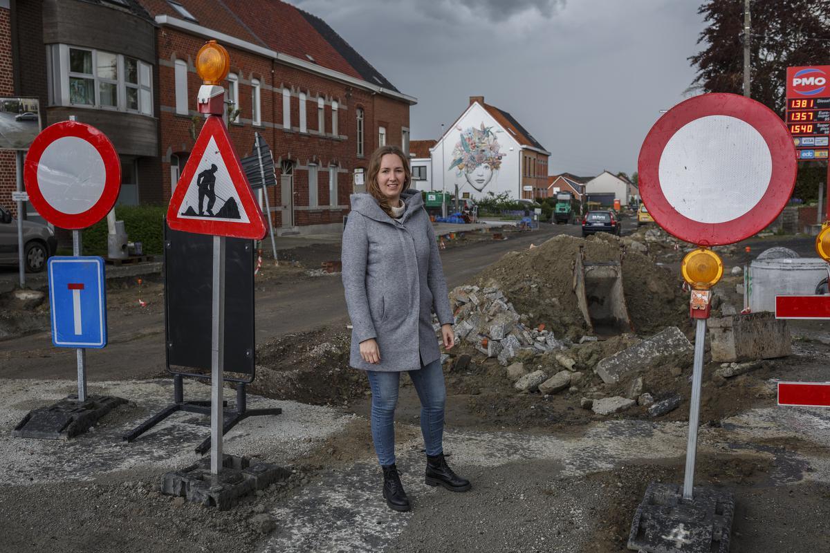 Sien Jacques (Groen) in de Gullegemstraat in Sint-Elooiswinkel (foto JS)©jan_stragier Jan Stragier