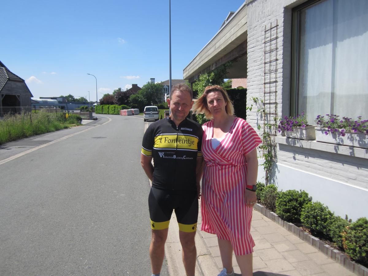 Isabelle Delarue en haar man Kris Spiesschaert zijn allebei lid van het koerscomité van Veloclub Ruiselede Sportief.© (Foto RV)