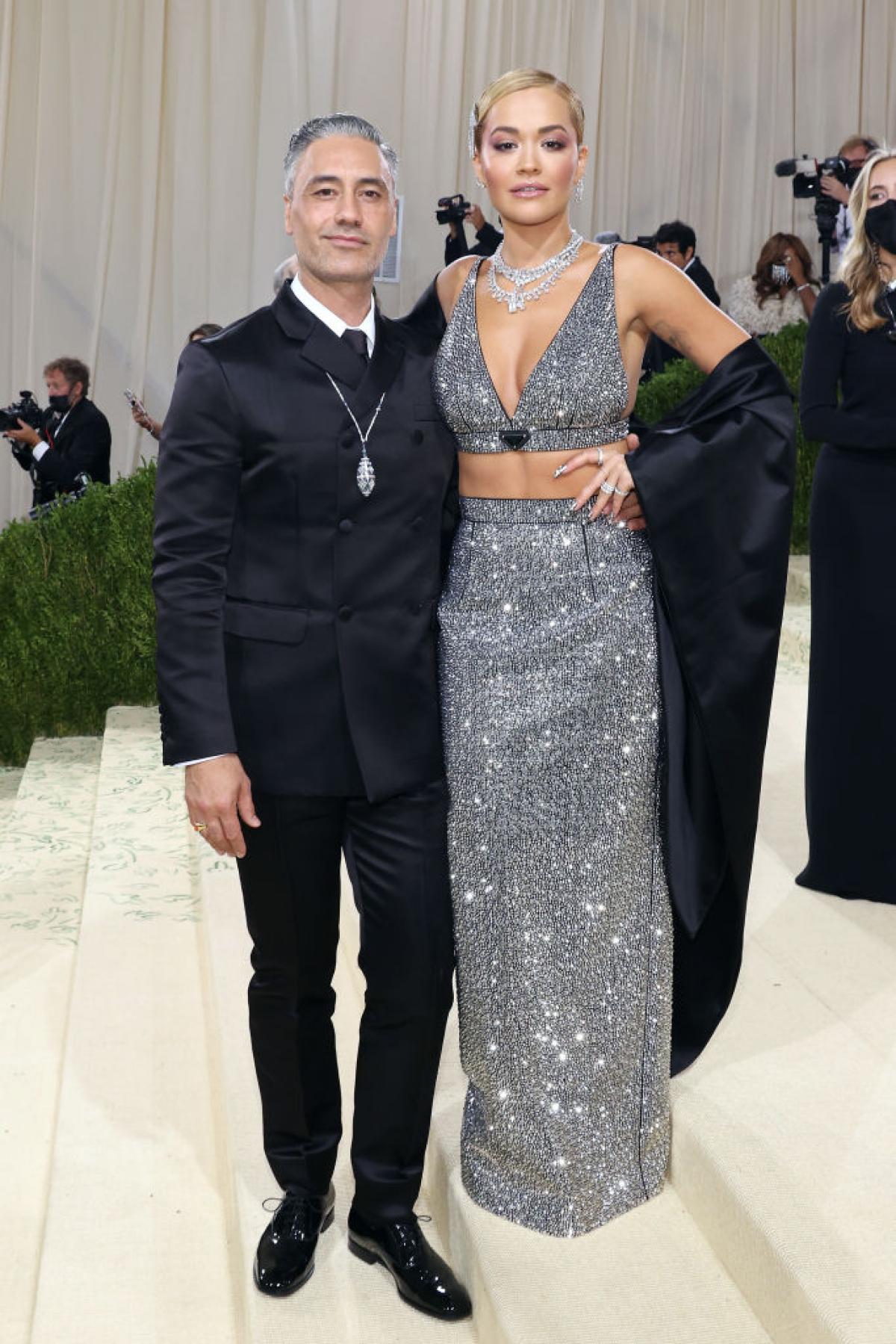 Taika Waititi en Rita Ora