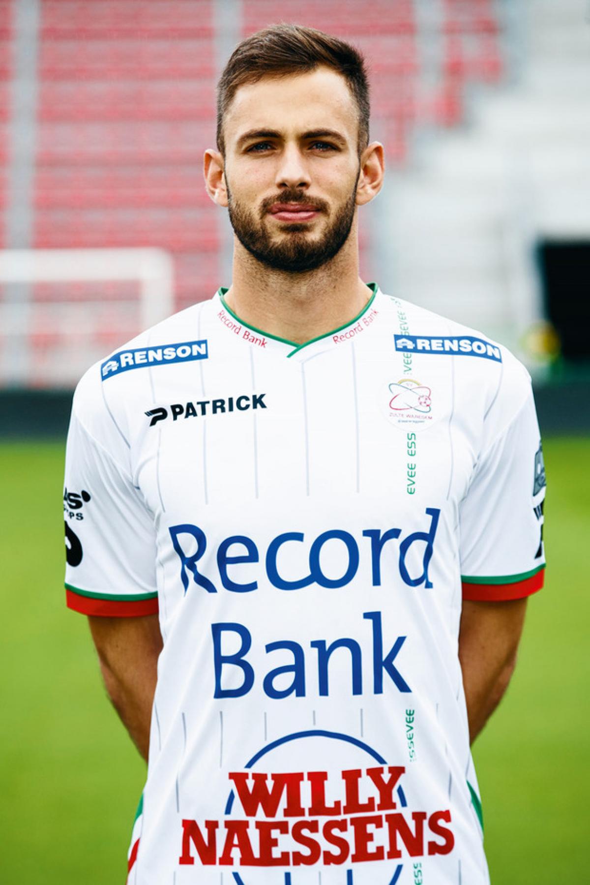 FLOP NICOLA LEALI Sport/Voetbalmagazine