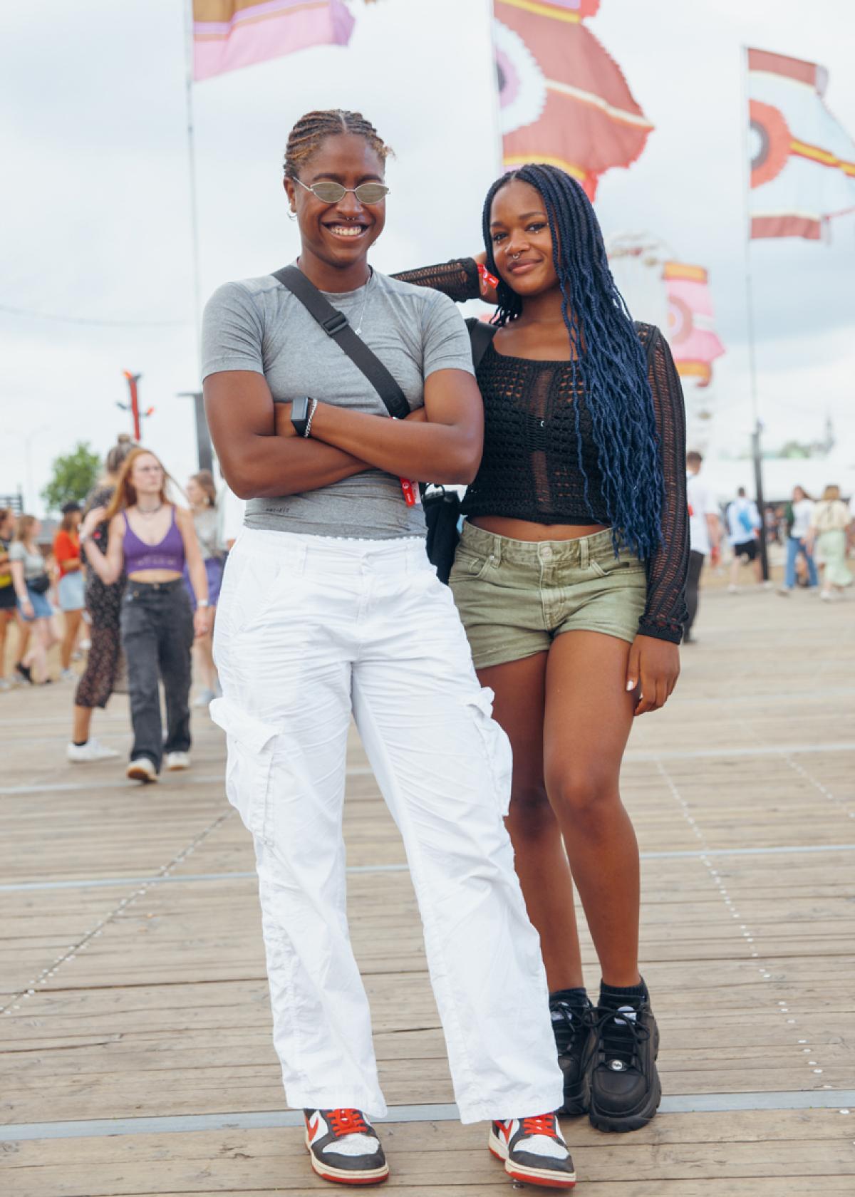 De festivaltrend: sneakers + Buffalo’s