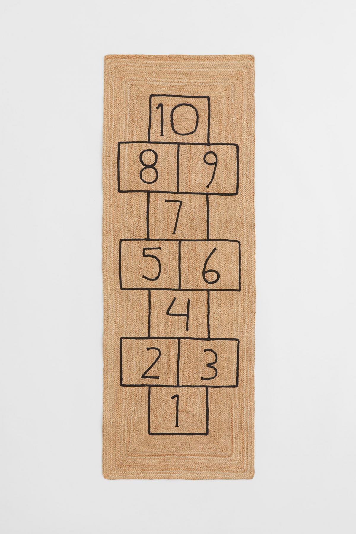 Le tapis marelle en jute