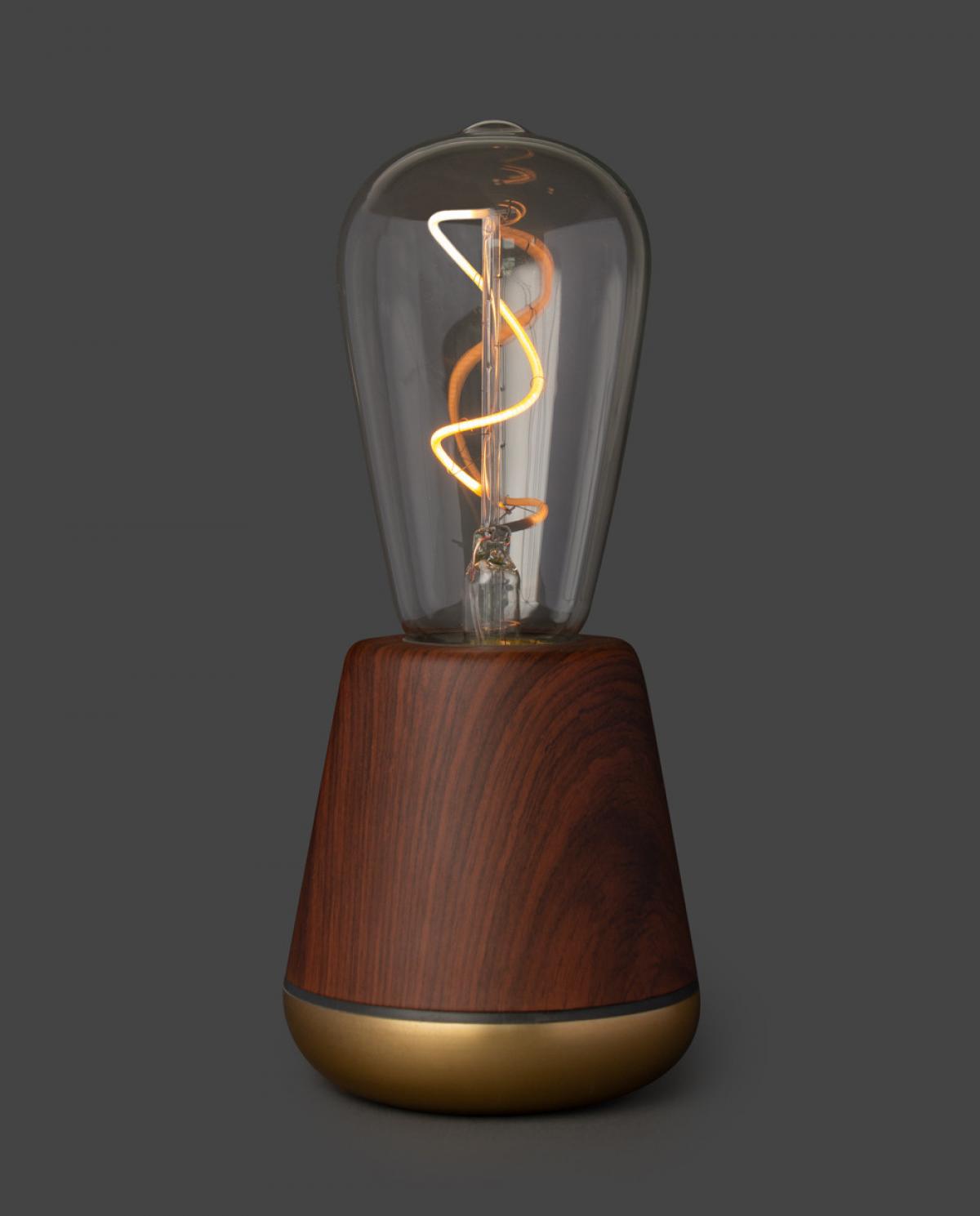 7. Humble One tafellamp - via PIET moodshop