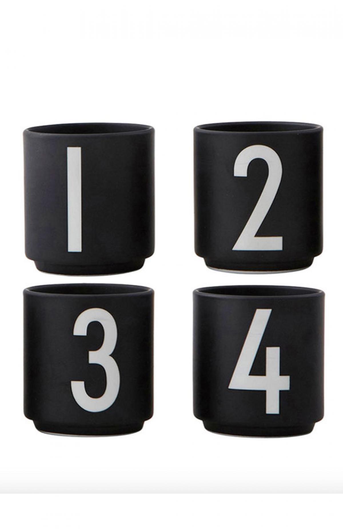 Set van 4 zwarte espressokopjes 