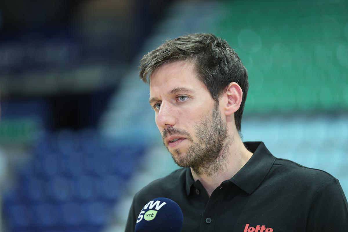 Sam Van Rossom is opnieuw lange tijd out met knieproblemen KW.be