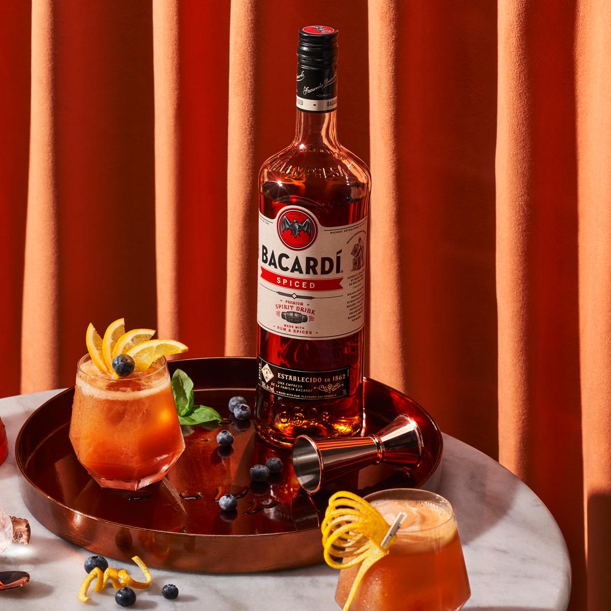Bruine rum Bacardi Spiced