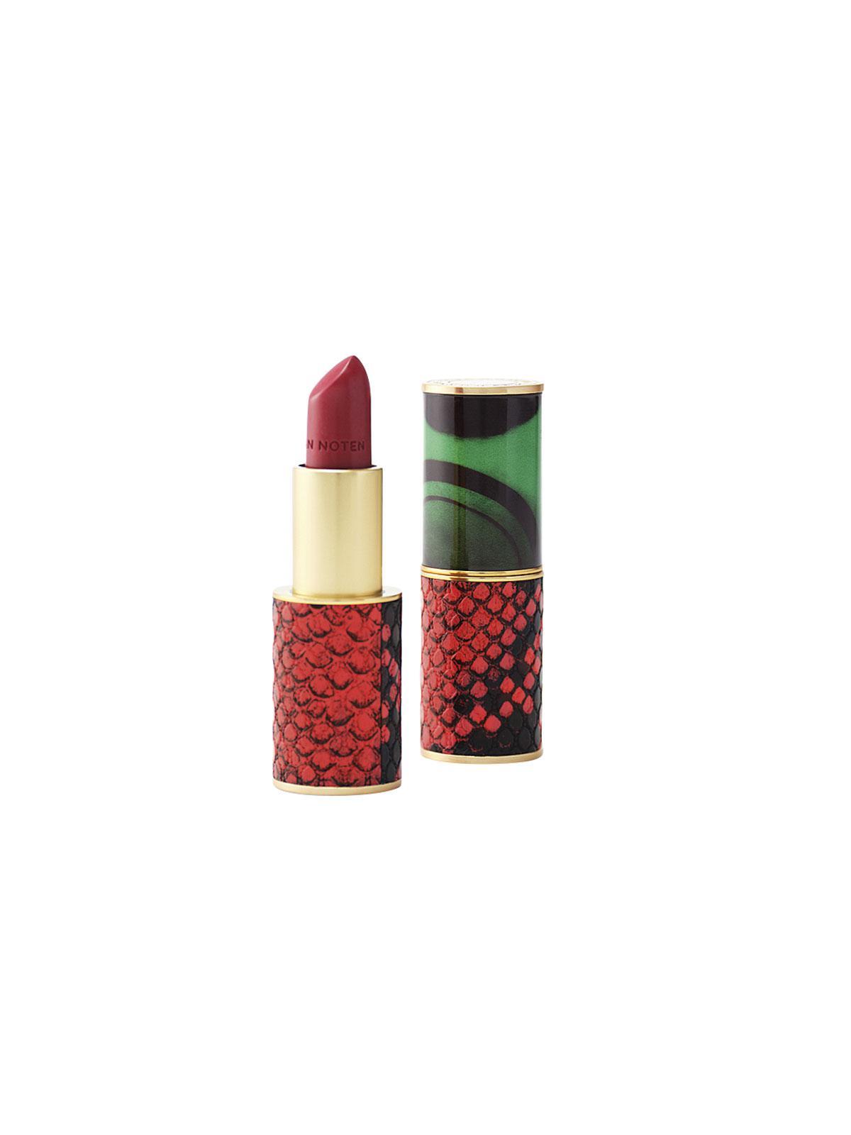 Etui rechargeable et bâton de rouge à lèvres, Dries Van Noten, 34 et 35 euros. driesvannoten.com