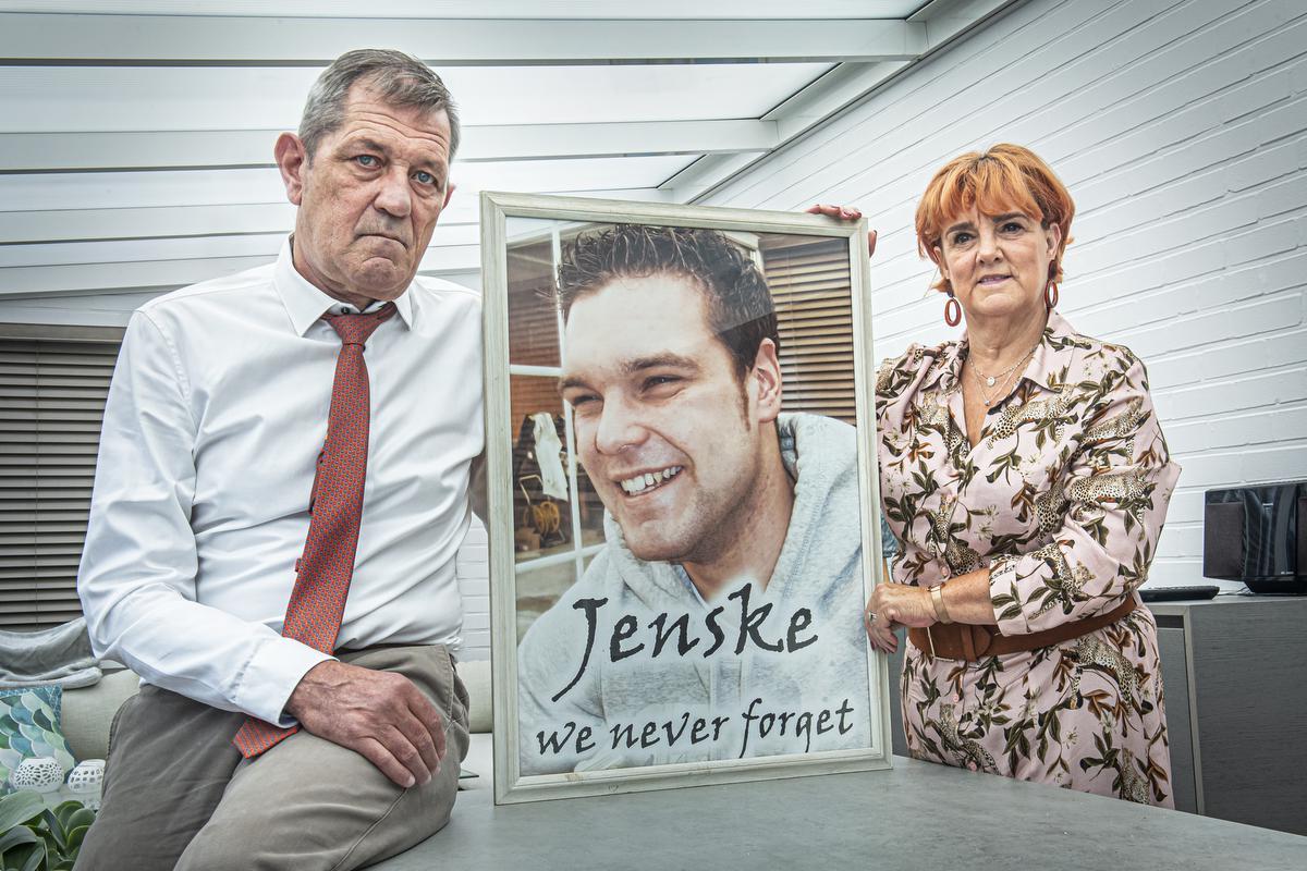 Francky Vanderheeren en Catherine Vroman droegen hun overleden zoon Jens diep in hun hart.