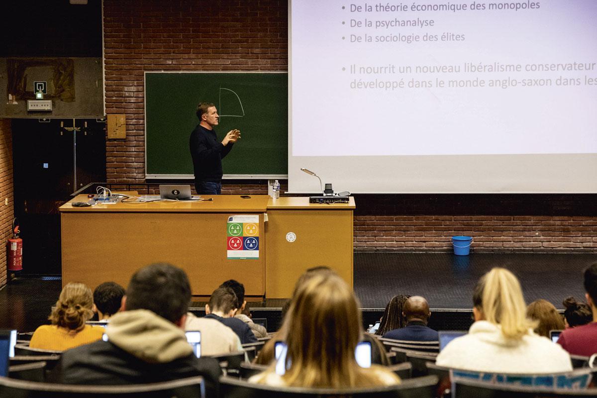 A l'ULB, un cours sur Schumpeter et Hayek.