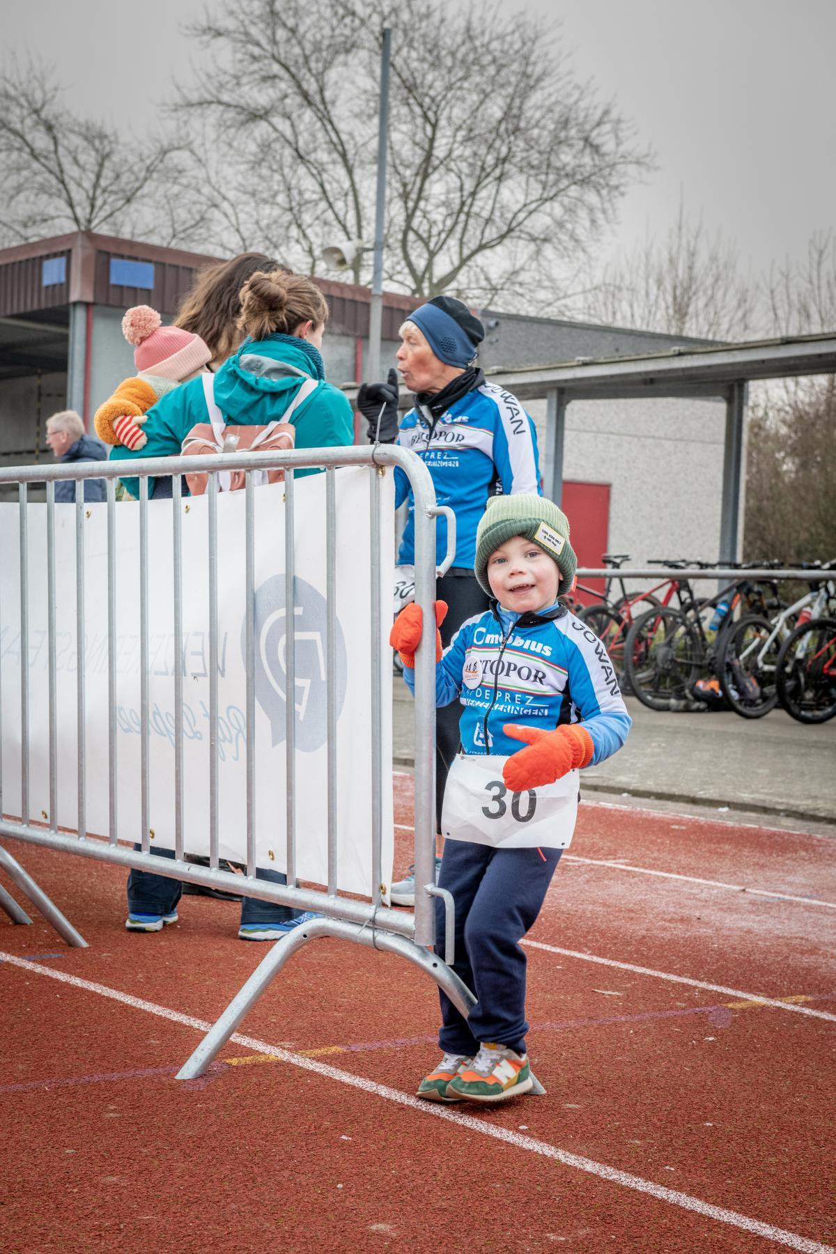 Otte was met zijn 3,5 jaar de jongste deelnemer van de loopwedstrijd in Zwevegem