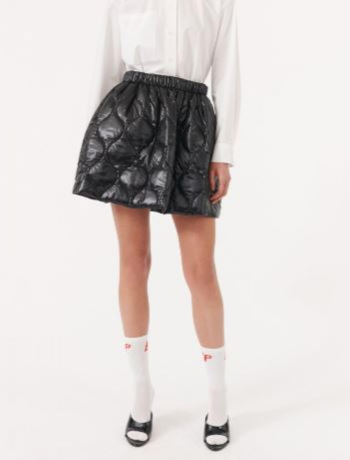 Gewatteerde minirok met hoge taille