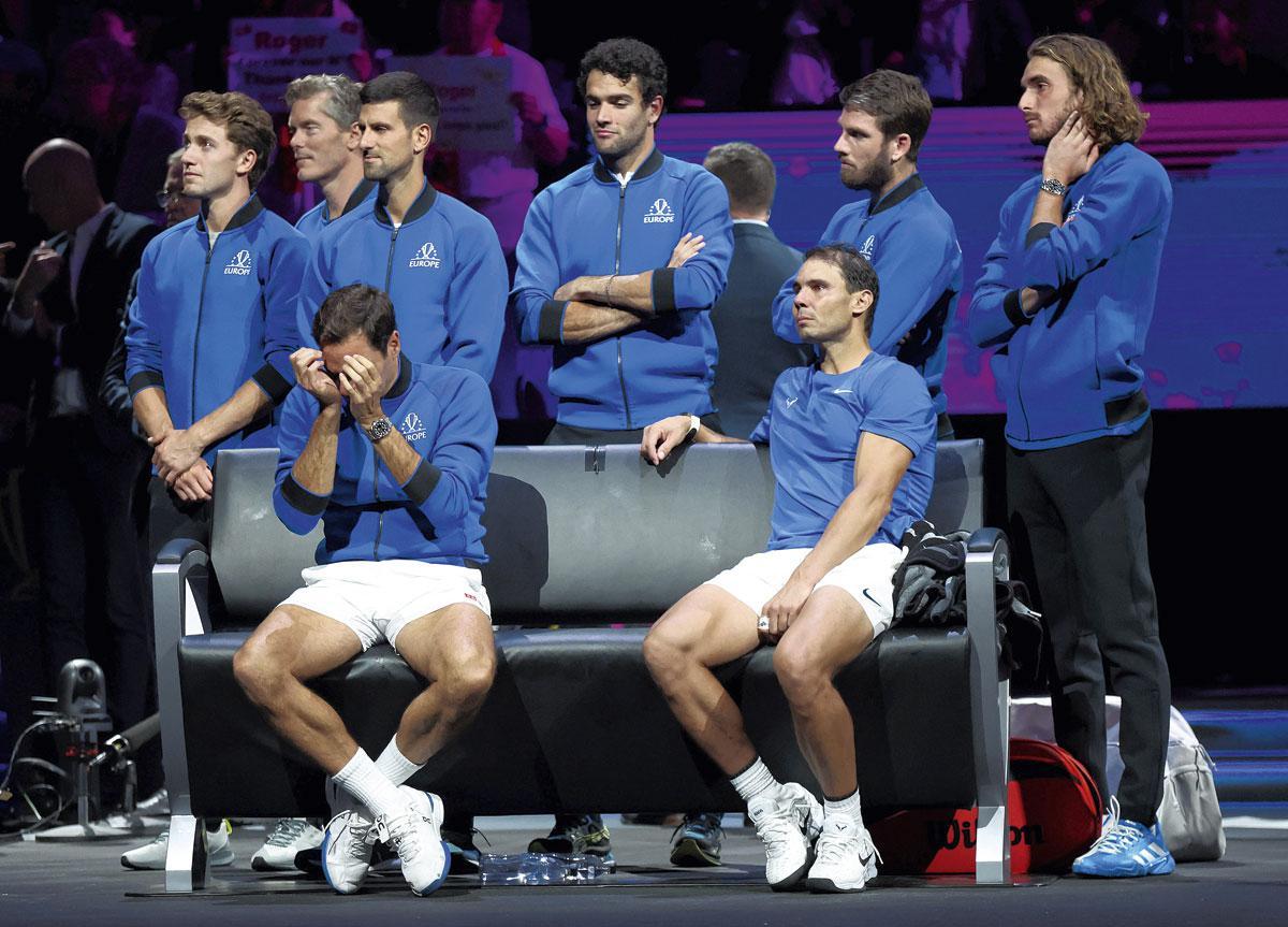 Roger Federer en Rafael Nadal lieten vele tranen bij het afscheid van de Zwitser op de Laver Cup. Ook Novak Djokovic was ontroerd.