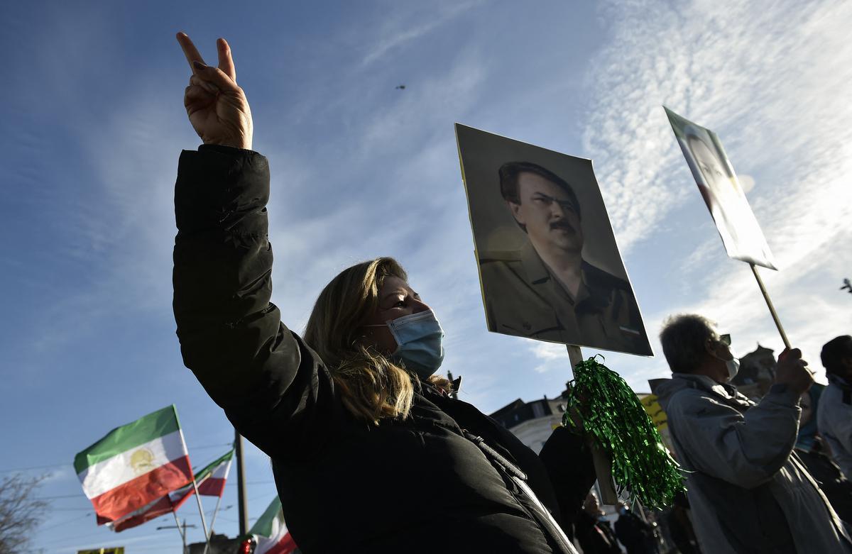 Protesten tijdens het proces van Assadollah Assadi, de voormalige Iraanse topdiplomaat die veroordeeld werd voor terrorisme.