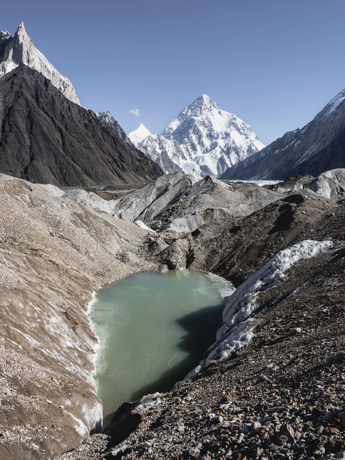 Trekking door het Karakoram-gebergte in Pakistan