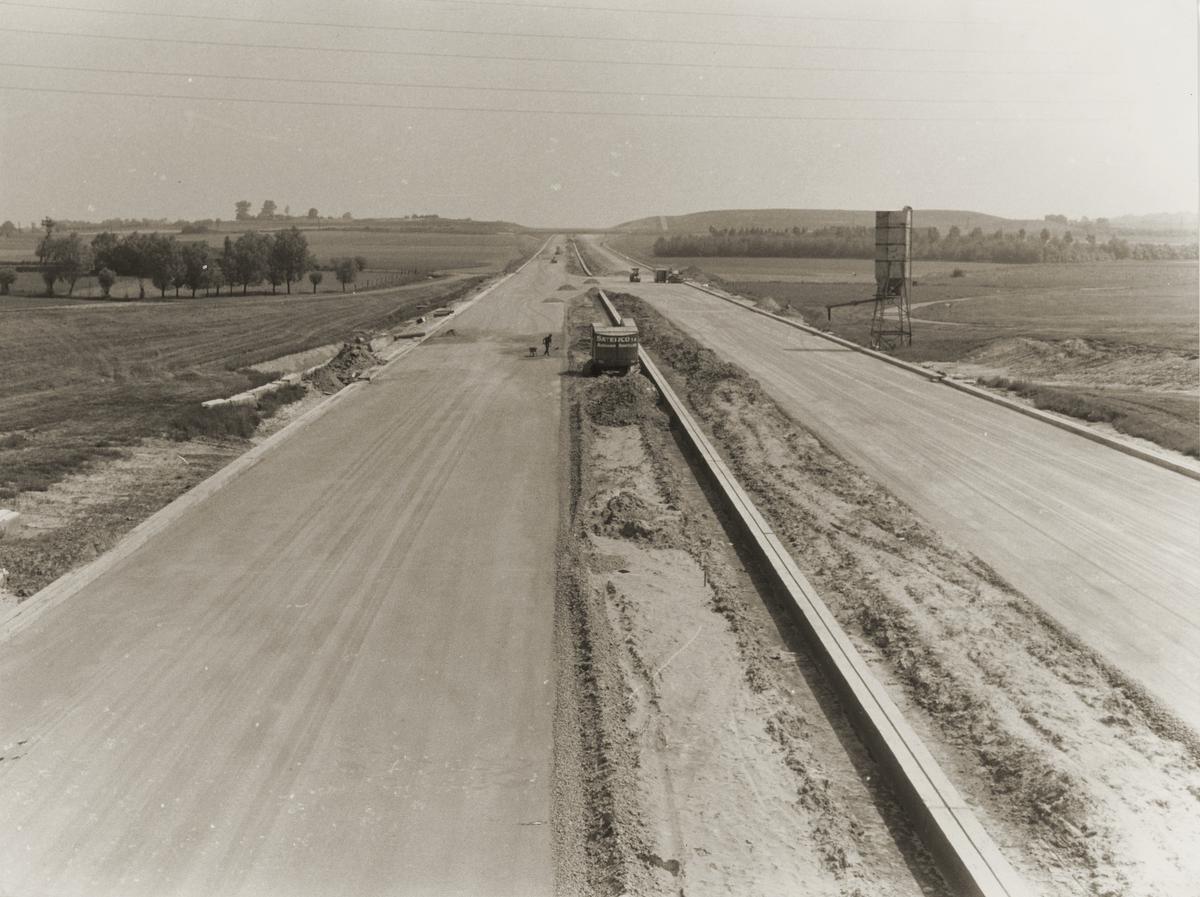 De aanleg van de snelweg E3 bij Rekkem.