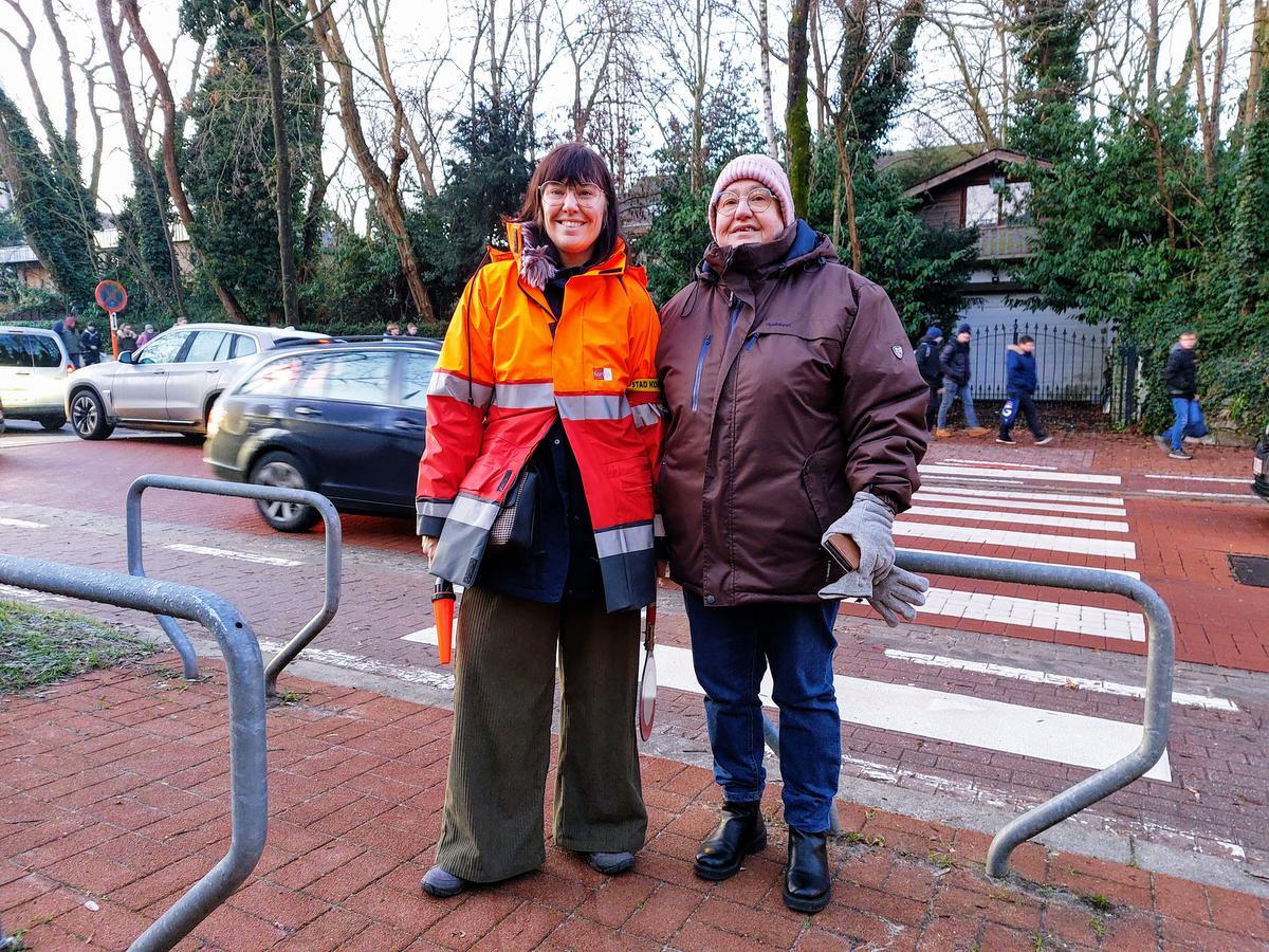 Silvie (links) en Anne (rechts) trokken in november aan de alarmbel over de verkeersonveiligheid in de Felix de Bethunelaan.