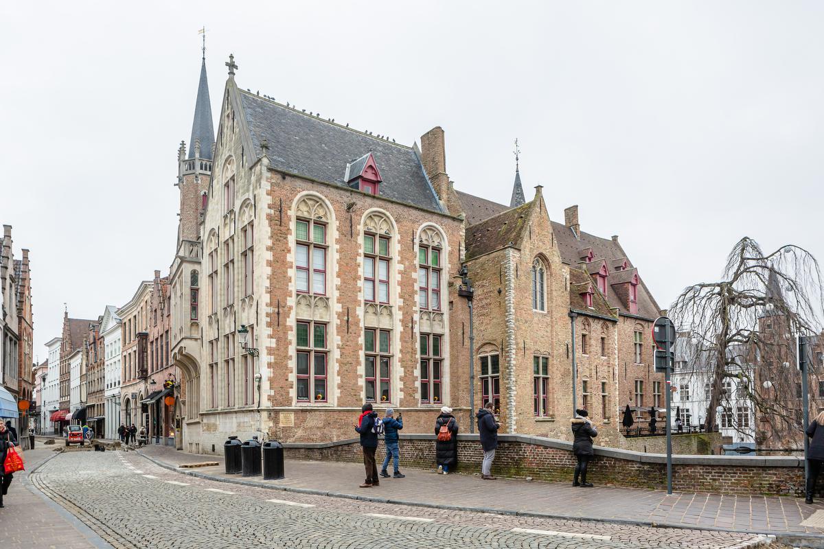 Het huis Perez de Malvenda, aan de Nepomucenusbrug.