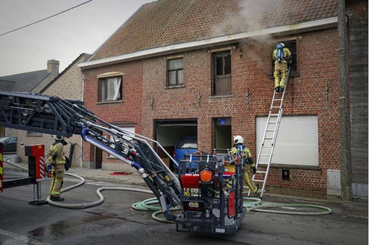 De woning van Esther en Tuur liep zware schade op.