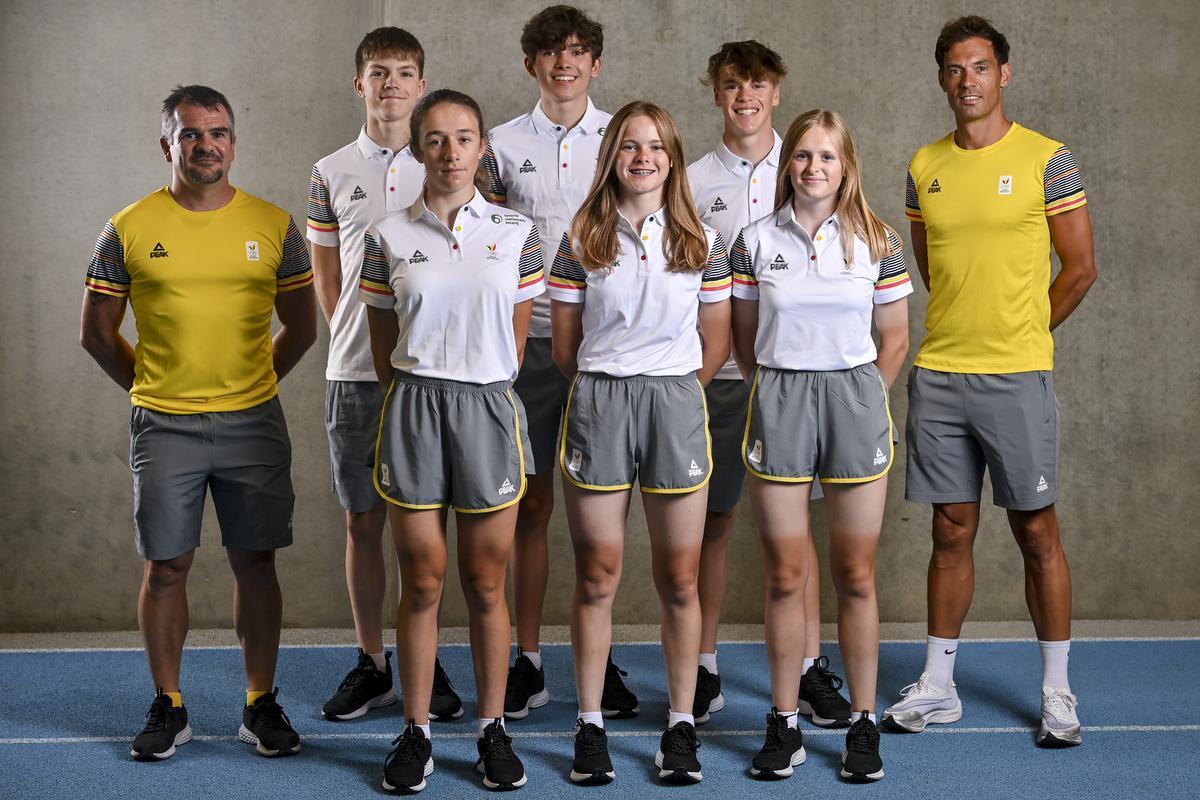 Luca Vierstraete (eerste meisje van links) werd in juli 2022 door Sven Vanthourenhout meegenomen naar de Europese Jeugdolympiade in Banska Bystrica. De Heulse werd elfde in de tijdrit. In 2023 komt Vierstraete uit voor het juniorenteam van Patrick Lefevere.