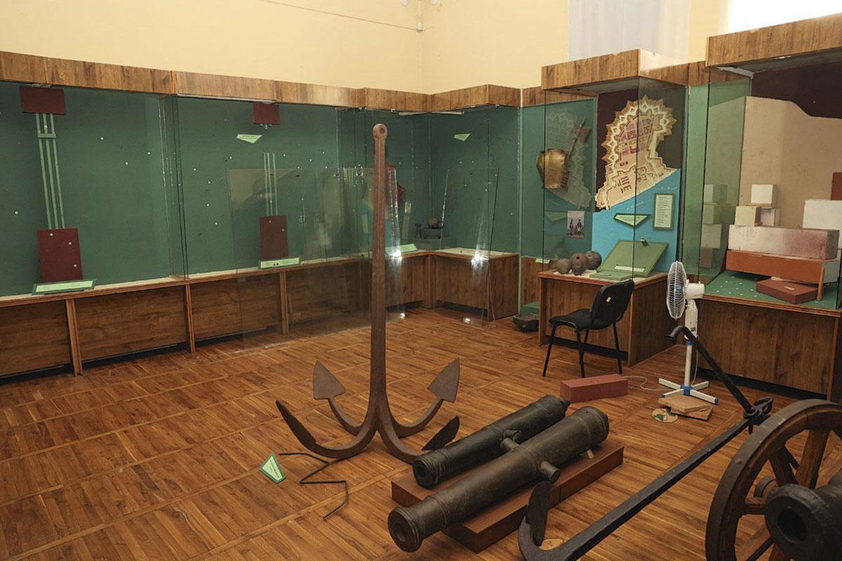Au Musée d’art populaire, des milliers d’objets sont partis par camions vers le territoire sous contrôle russe.