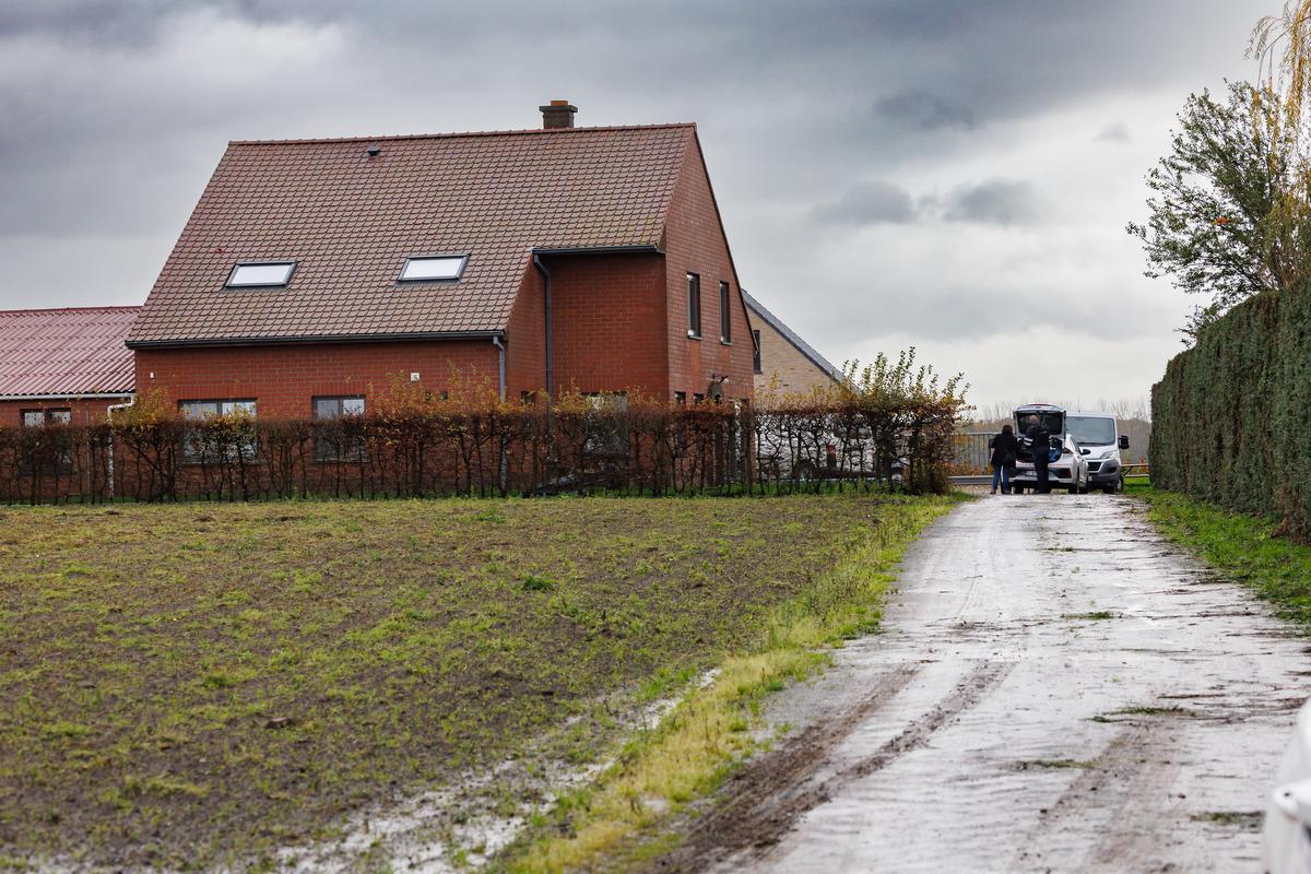 Het gezinsdrama vond plaats op deze boerderij in Waardamme.