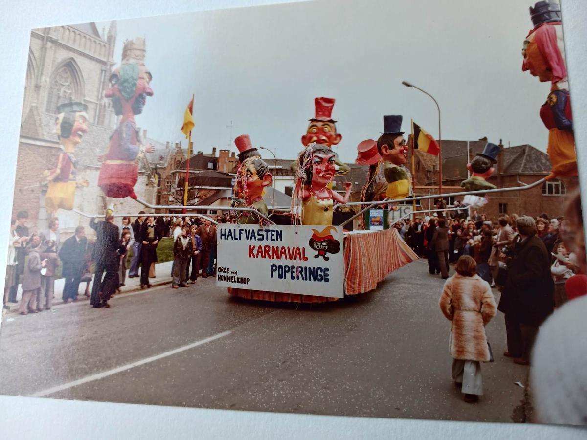Bert Ryckbosch werd in 1974 de achtste Prins Carnaval in Poperinge.