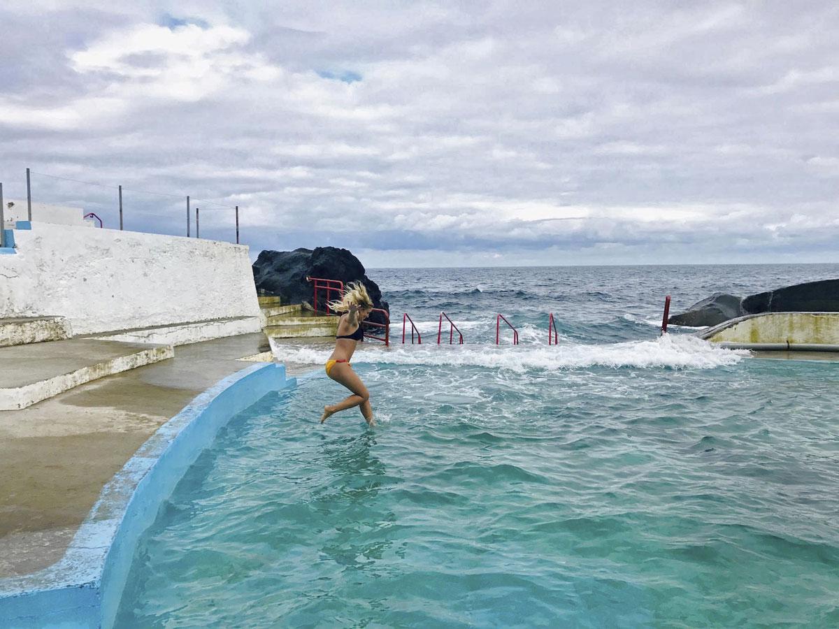 Boca da Ribeira n’a rien à envier à la célèbre piscine Icebergs australienne.