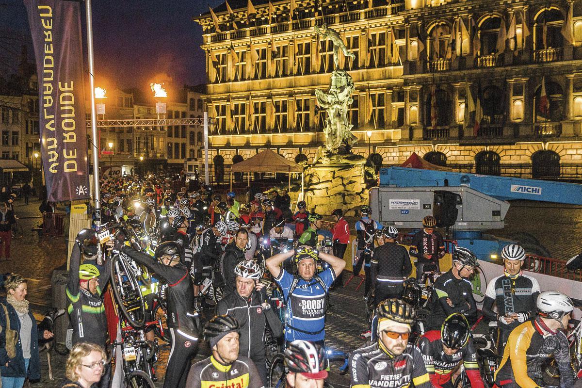 De burgemeesters van Antwerpen en Brugge spraken een beurtrol voor de start van de Ronde af.