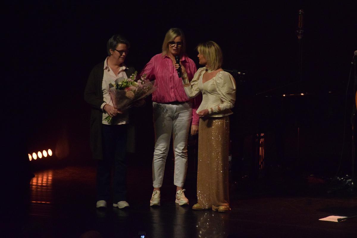 Adelheid, Katelijne en Dana Winner.