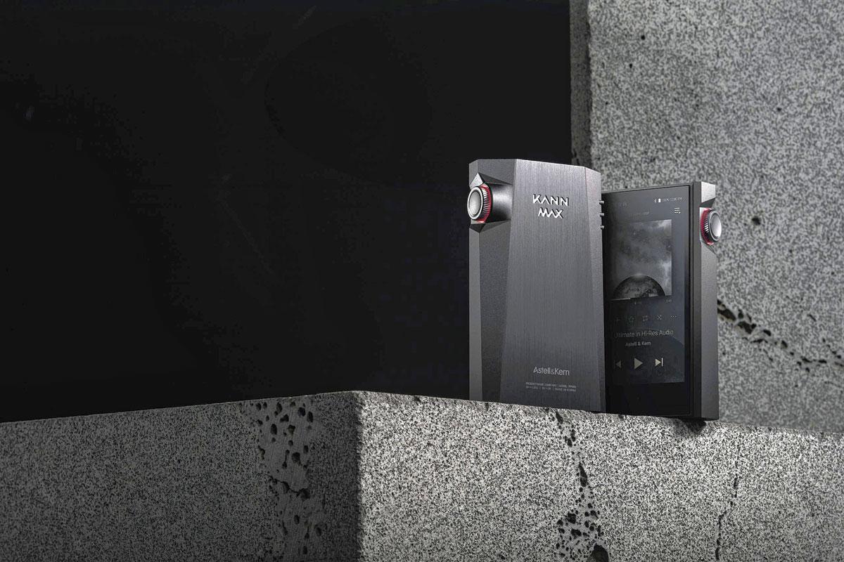 Le Kann Max d’Astell & Kern (1.499 euros) est conçu comme un système hifi personnel capable de tenir dans la poche.