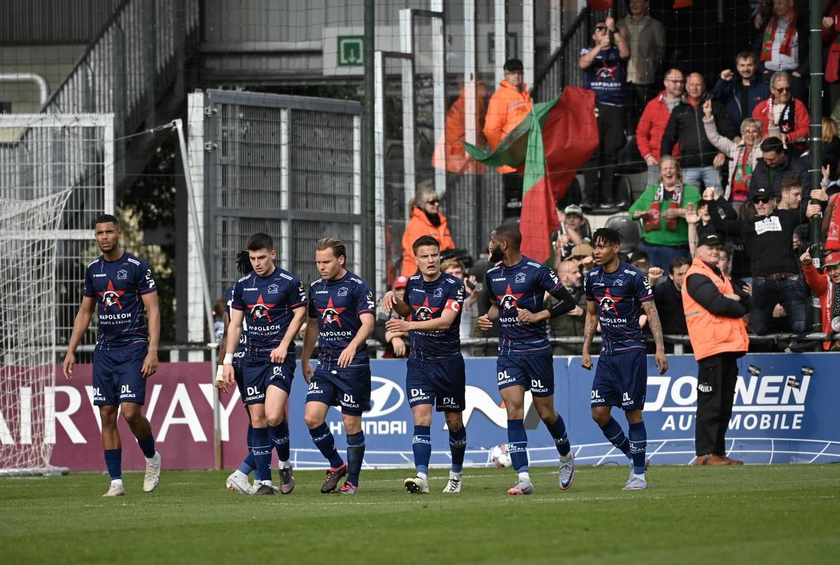 Zinho Gano scoorde een hattrick tegen KAS Eupen, de supporters hopen dat hij ook zondag goed bij schot is. (foto Belga)