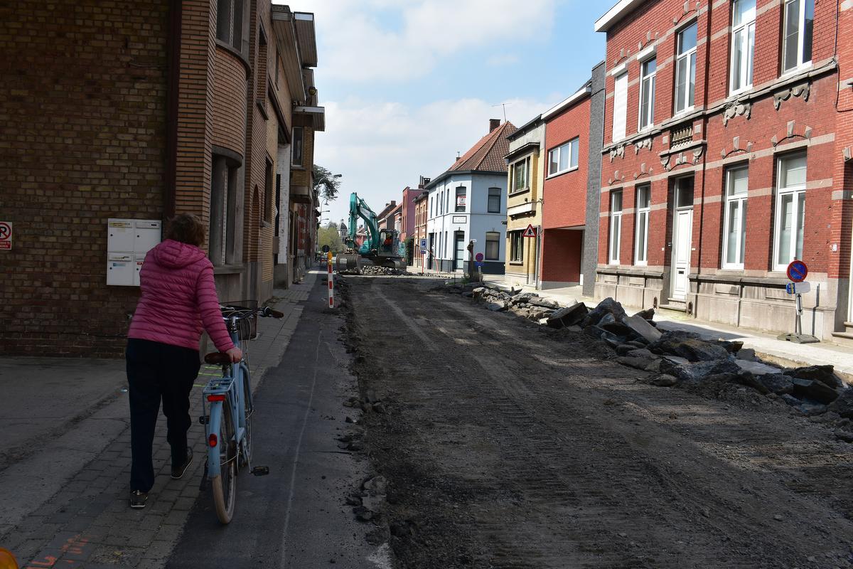 De Harelbeeksestraat ligt open tussen de Koning Albertstraat en de Doornenstraat.