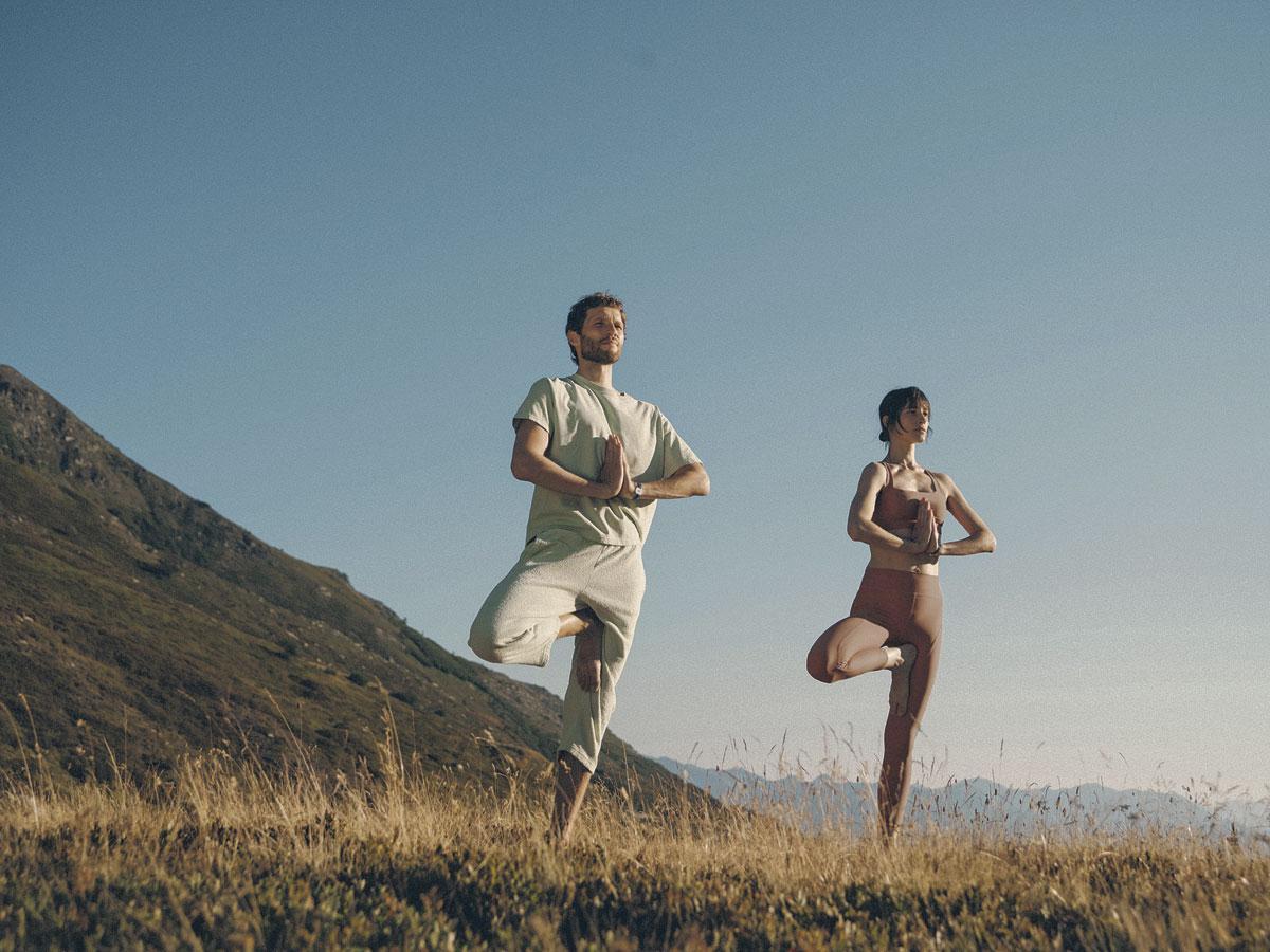 Yoga au Club Med Grand Massif en compagnie d’Heberson Da Silva Oliveira qui a développé sa propre méthode.