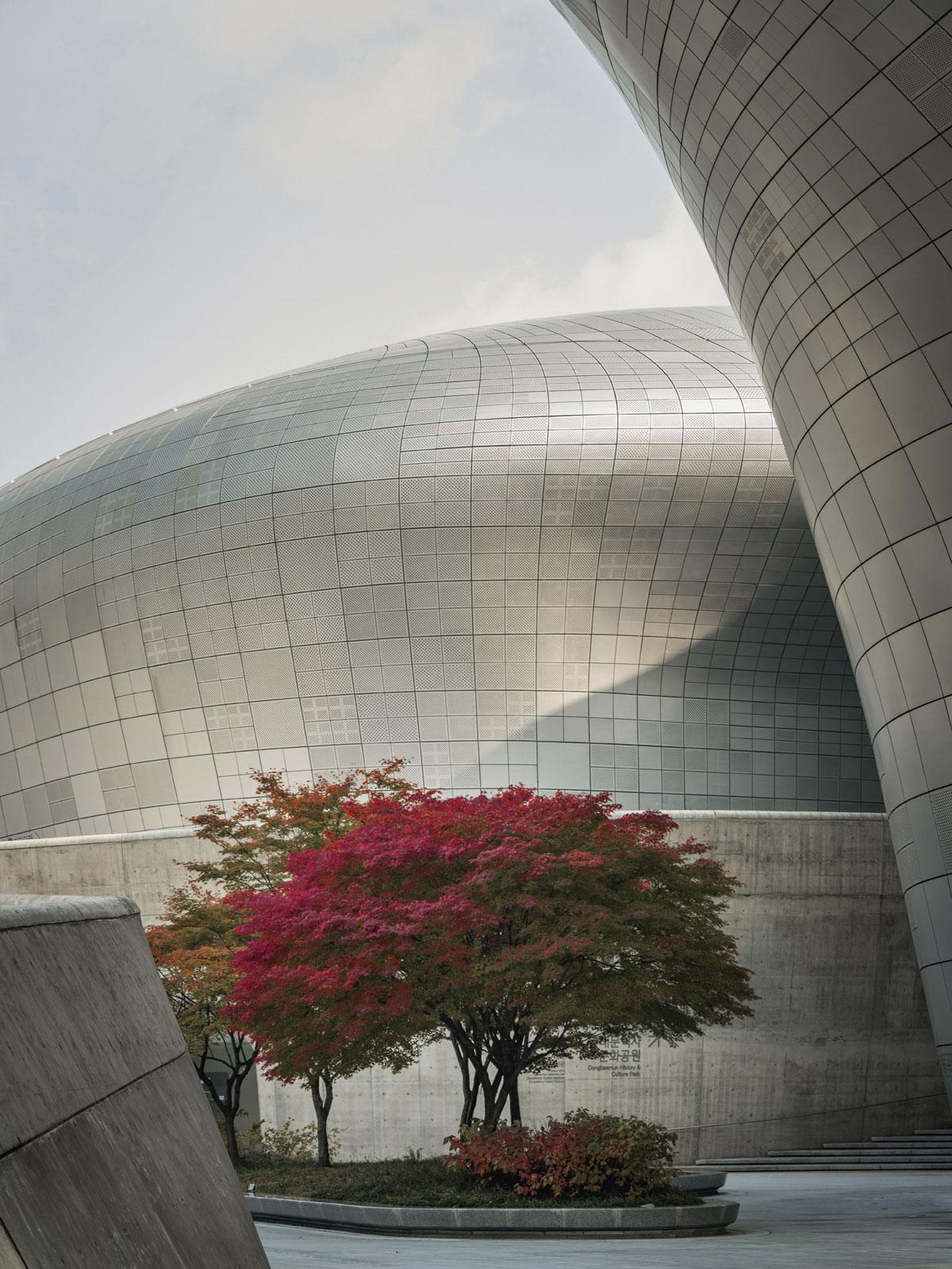 Le Dongdaemun Design Plaza dessiné par Zaha Hadid.