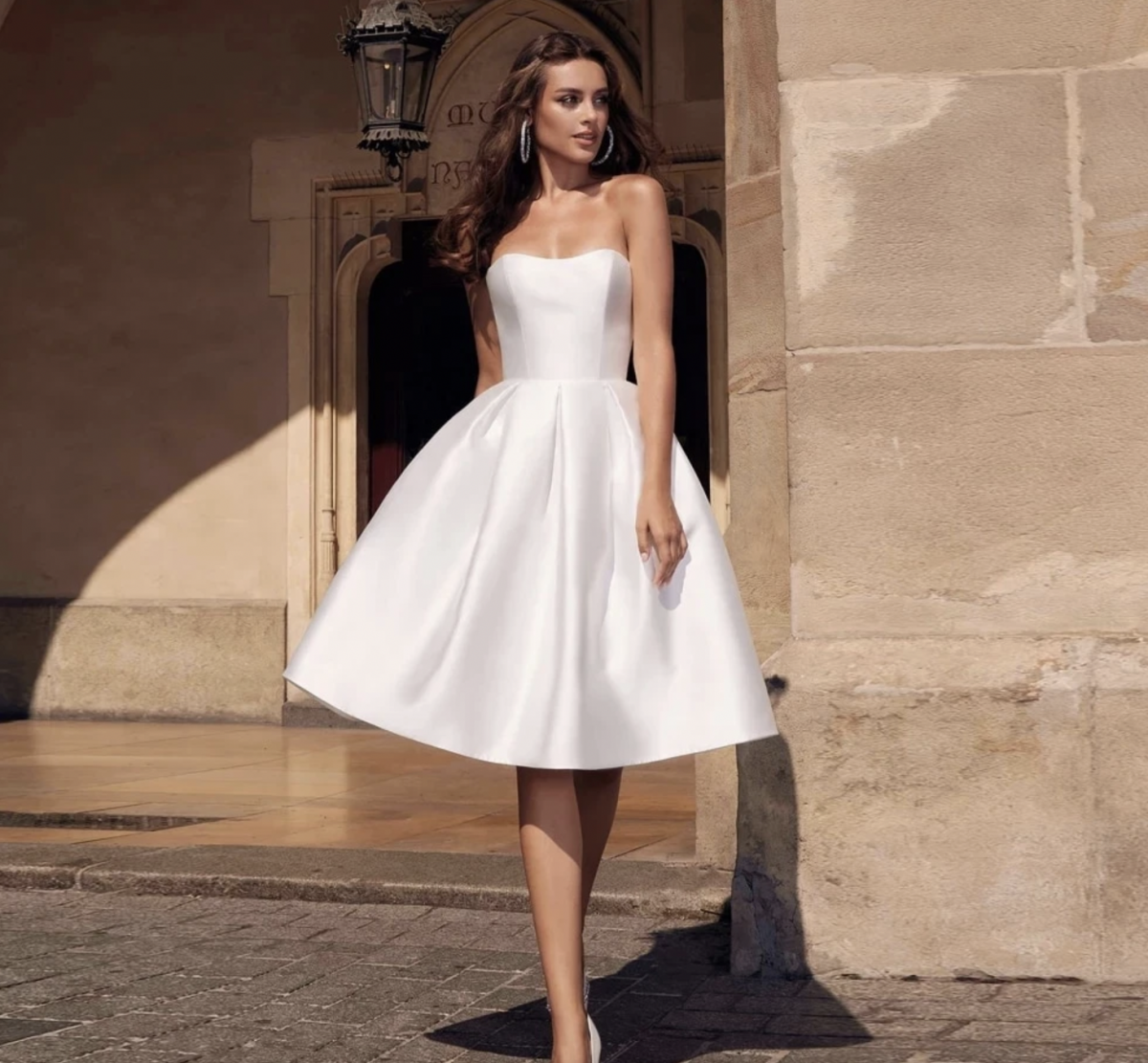 Robe De Mariée Courte Satin Blanche