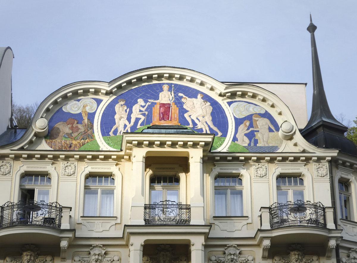 Partout, l’architecture des immeubles témoigne d’un riche passé.