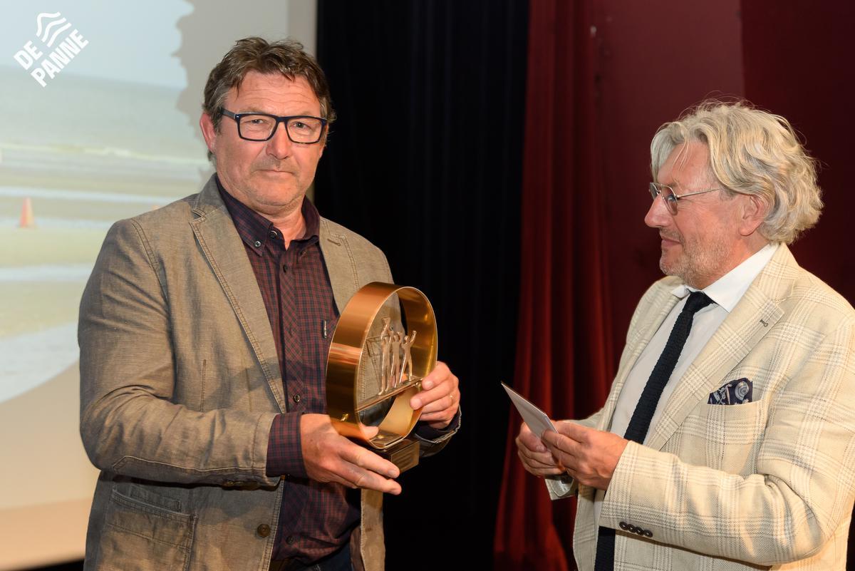 Sportverdienste uitzonderlijke loopbaan clubbestuurder: Benny Dezeure.