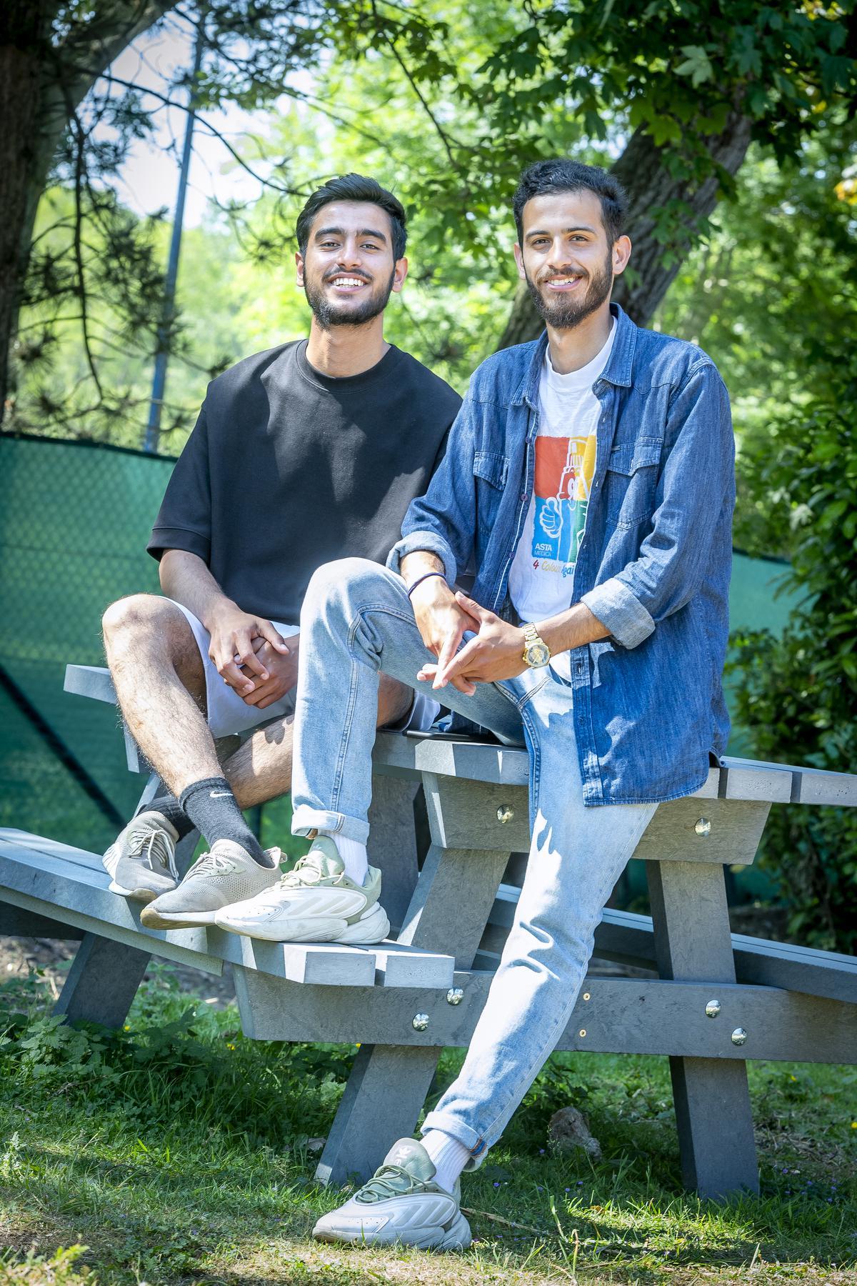 De Palestijnse broers Baraa en Bashaa hopen een nieuw leven op te bouwen in ons land.