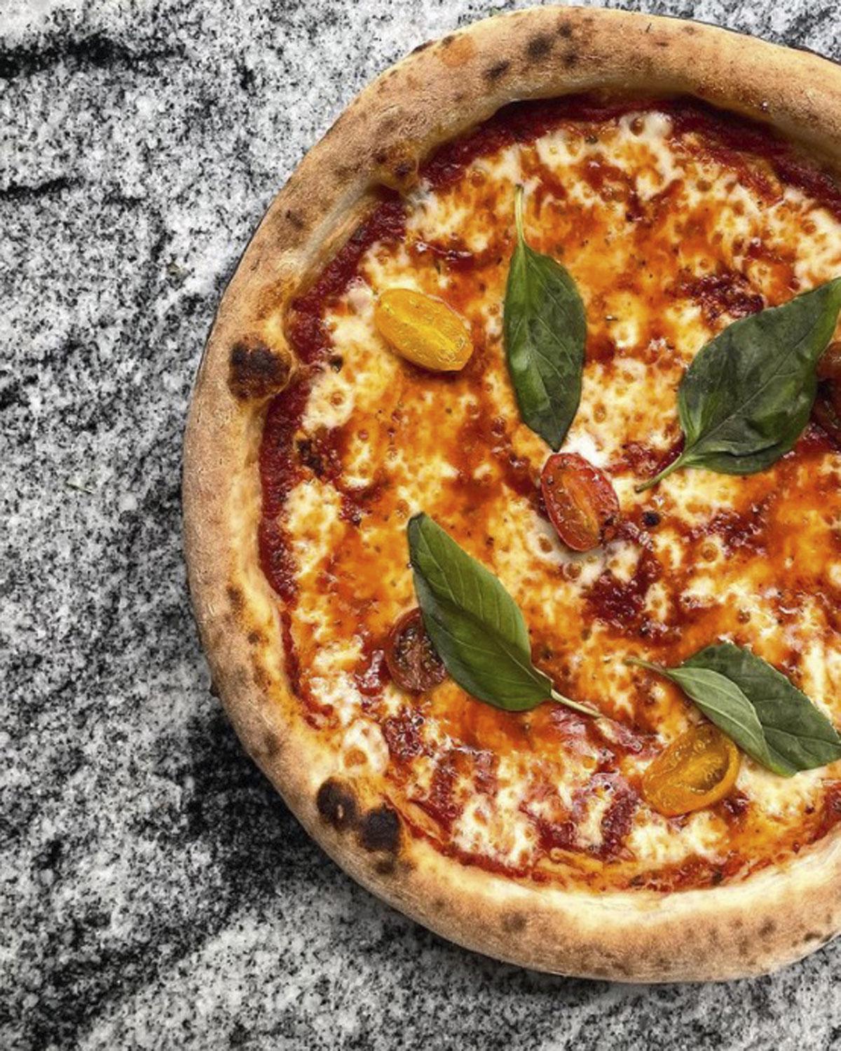 'Fastfine'ervaring bij V Pizza in Antwerpen kwalitatief en