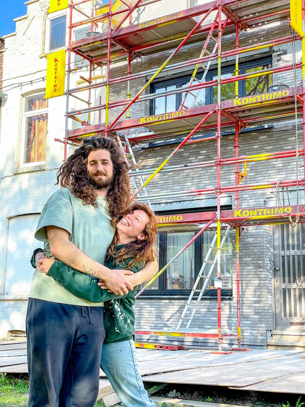 Harry and Jerina have found their dream home, thanks to crowdfunding: “Here the children each have their own room”