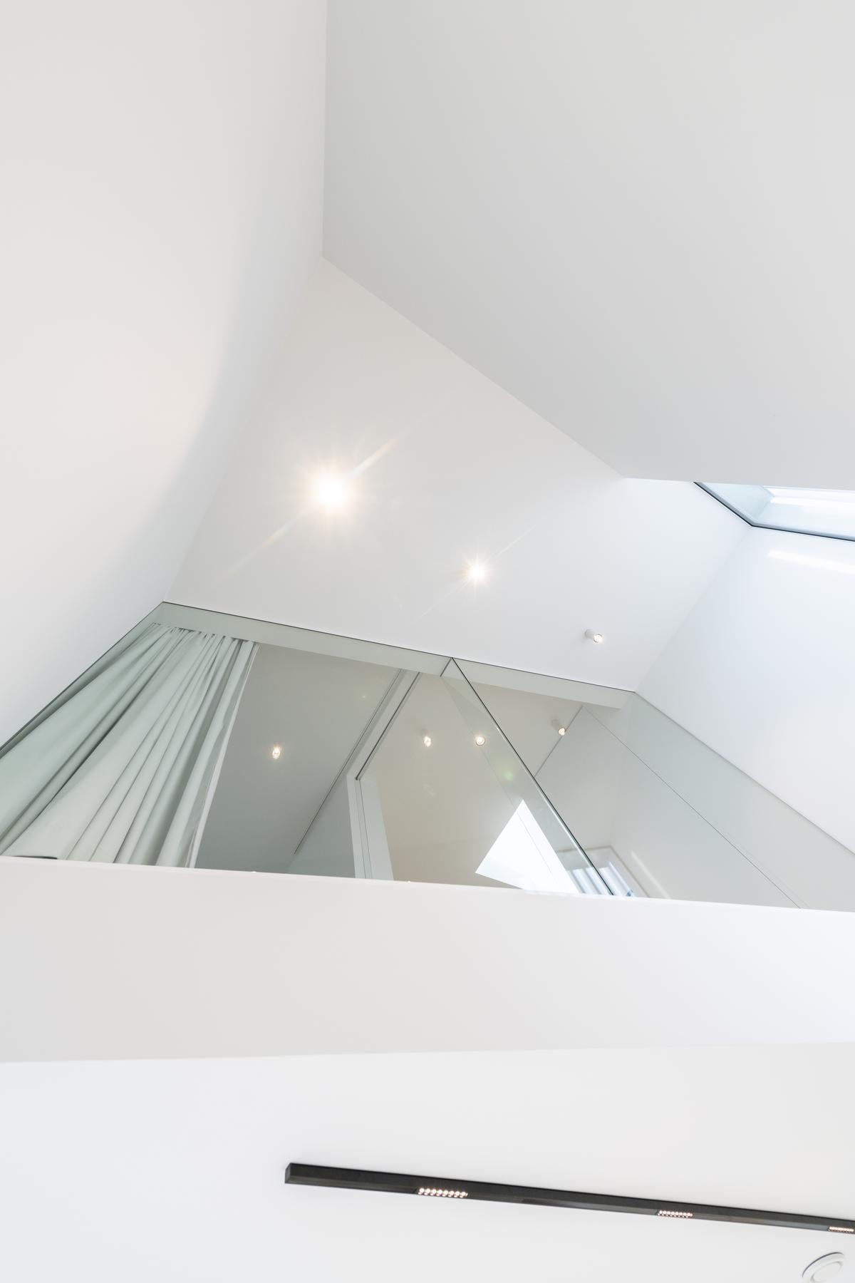 Een doordacht spel van lijnen laat de woning optisch ruimer lijken.©Pieter Clicteur 