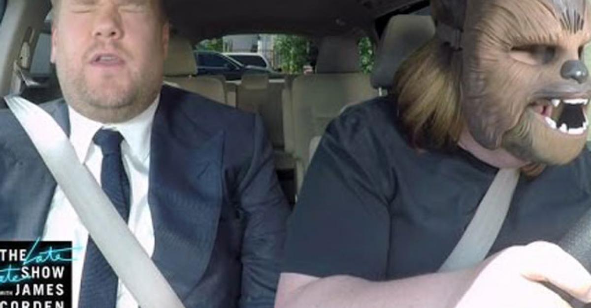Romantiek boiler specificatie VIDEO: vrouw met Chewbacca-masker stapt in de auto met James Corden