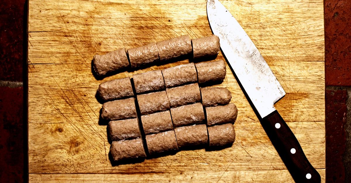 Wat zit er nu écht in een frikandel? Wat zit er nu écht in een frikandel?